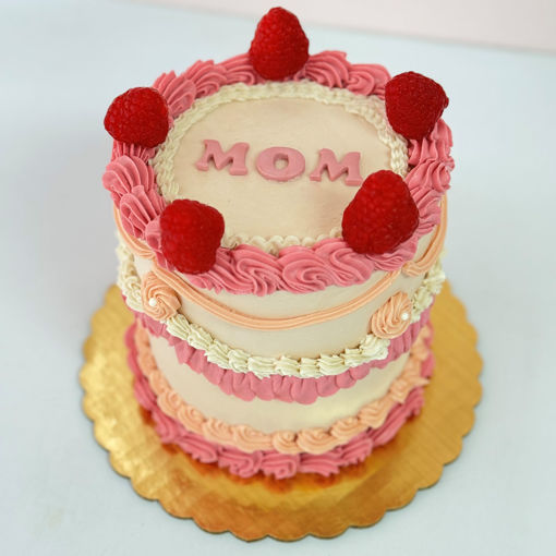 Mothers-Day- Vintage- Buttercream-Cake- by- Sweet-Traders 