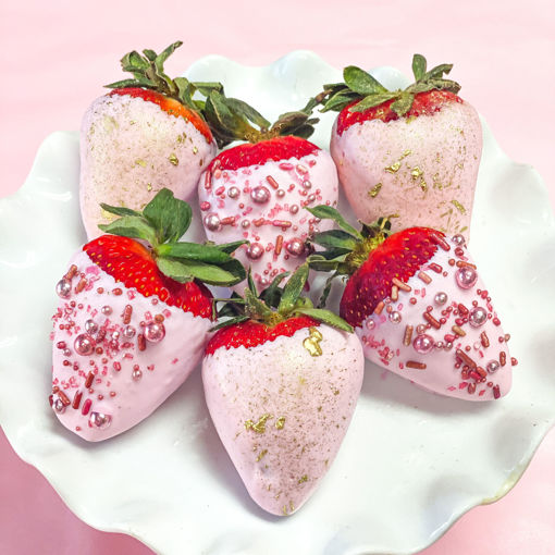 Mothers-Day-Chocolate-Dipped-Strawberries-By-Sweet-Traders