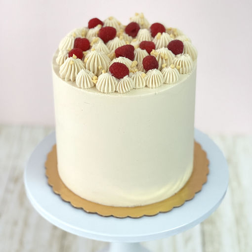 White-Chocolate-Raspberry-Cake-By-Sweet-Traders